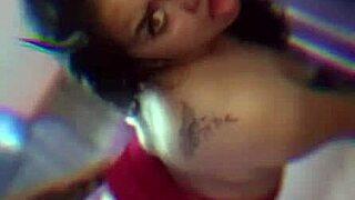 Uy que rico quiero otra verga que me detone duro