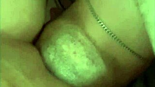 me chupa la vagina hasta hacerme correr