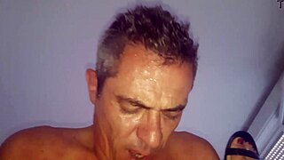 Aimer La Baiser En Lechant Ses Pieds