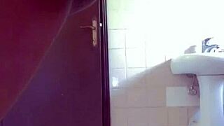 wet bathtub masturbation and pussy creaming