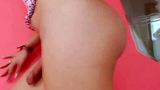 solo teen 18+ shemale cums