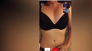 Oh, Watch That Brunette Stroke!