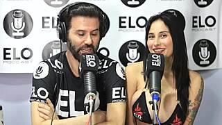 访谈结束给詹妮弗的刺激辣题！