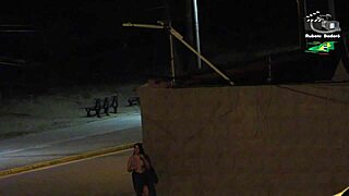 casal flagrado pela câmera de segurança da praia vídeo completo no xvideos red