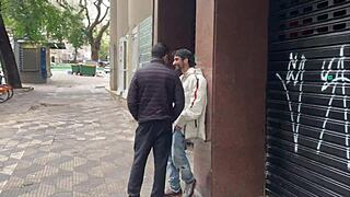 Pornstar brasil convidando um puto pra foder na praca de sao paulo sexo gay brasileiro sem camisinha magrelo dotado fodendo o cuzinho do mascarado