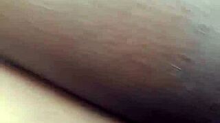 Сочная старая thot с большими сиськами сосёт грязно во второй части