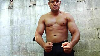 i'm yuri gaucho, brazilian bear giving handjob cumload on huge monster cock, exhibitionist flashing