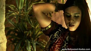 dreamy indian beauty pure seduction