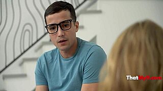 Milf Begs for Creampie to Get Pregnant