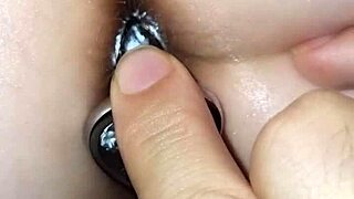SparklyBBW gets some nice anal plug play 😍 It's so hot to watch!
