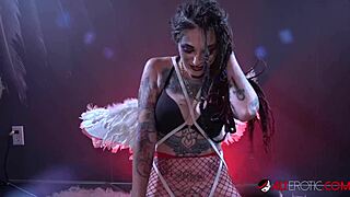 Sully Savage rides tremor during interview