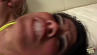 Latina Alexis Amore sfoggia culo perfetto prima di anal duro