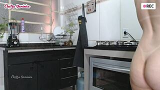 i couldn't hold back from this naked maid