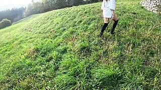 i walk and strip naked in the middle of nature and the neighbors see me