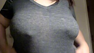 Hot Indian Mature Teases Big Boobs Solo