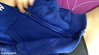 cachonda ama de casa mi hermanastra crystal se masturba ella es muy hot y le encata grabarce par sus fans