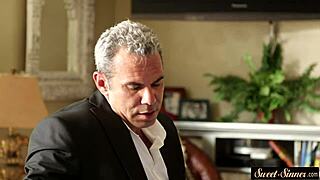 petite teen enjoys pussy jizzing