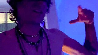 He Fucks The Neighbor Girl In The Housing Development