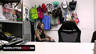 Ava Stone dances seductively before cowgirl riding Giovanni Francesco