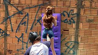 Hey, socano a mao no cu da inteada novinha safada sex toy