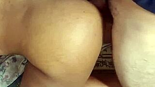 que gran culo para darle anal y cobra barato esta puta negra con el padre en ley