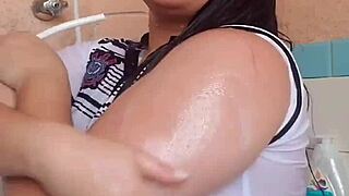 i love seeing my wet arm - part 2