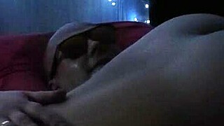 amateurs mutually masturbate in homemade setting