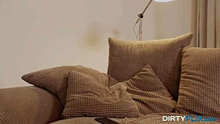 Dirty Flix - Courtesan GF B Mamby Experience Fuck