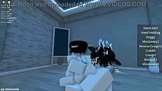 Chicas traviesas enjoy roblox game fun.