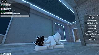 Chicas traviesas enjoy roblox game fun.