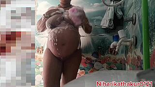 I'm In The Bath With Pussy Fucking, Can You Guess?