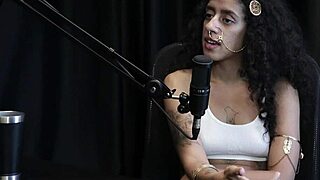 Gosta De Sentir Pau Entrando Cobrava Por Paciencia Fotos Peladas Tocava Siririca Prostituicao Pra Quem Gosta De Gente - Bibi Hourani Watch On Sheer Red