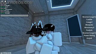 Chicas traviesas enjoy roblox game fun.