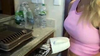 Alice blowjobs in kitchen