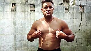 yuri gaucho bodybuilder horny and cumming load