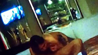 La Ex Esposa De Un Primo Me Da Una Mamada De Verga Y Se Come Mis Huevos En El Motel!