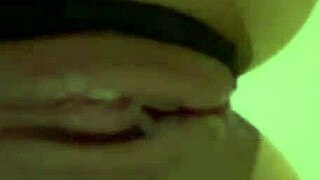 Mira mi rica vagina me masturbo muy rico