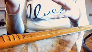 In this ASMR video, long nails caress sexy hands and nails sensually