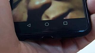 my wife gives me a handyshow 😏