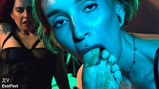 Feet with Honey Taste