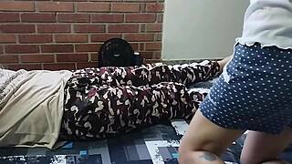 Una Pequeña Charla Sobre Nosotros Y Luego Hacemos El Amor Para El Placer Del Otro