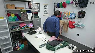 万引きエマがLPの欲求をマンコで満たす！