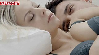 i had passionat morning sex with my boyfrend as a blonde teen