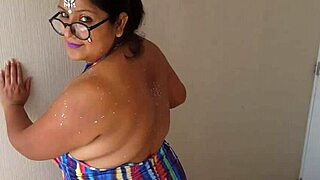 i unleashed the hugest squirt ever with a tie on