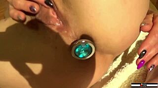 i provoked a crazy intense orgasm in her with homemade fingering and licking