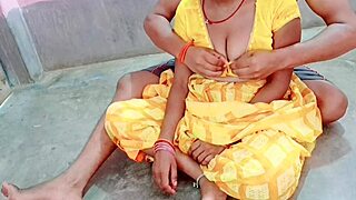 Desi bhabhi licks pussy at devar bangali
