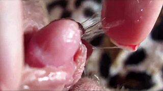 big clit orgasm closeup 😍