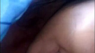 30dst0096f small 18+ tists masturbating