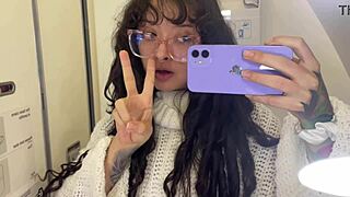 Look how i pee on my trip to europe i was on the plane