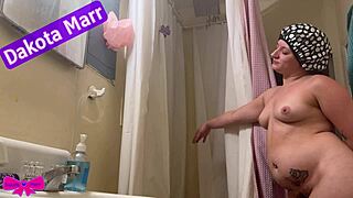 Fat chubby dakota marr showers and lotions her hairy bush tattoos as nebraska swinger